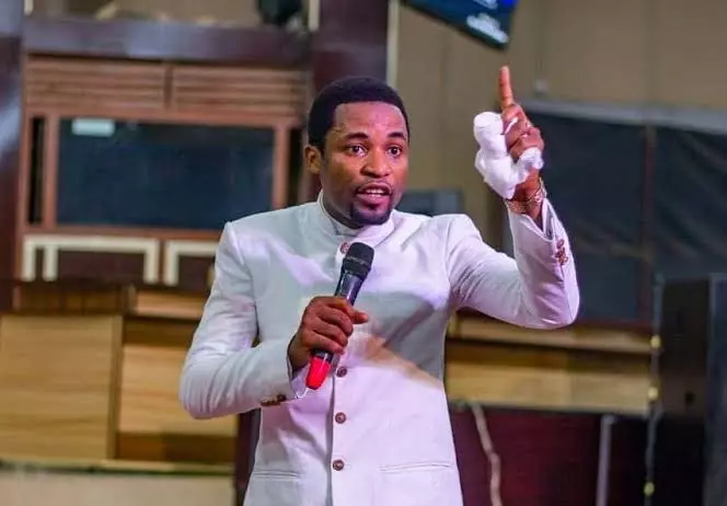 The voice of God by Apostle Michael Orokpo