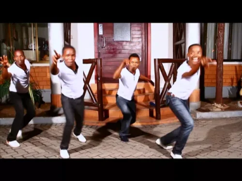 Bahati Bukuku – Mbeba Maono