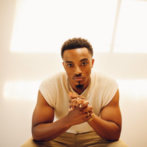 Jonathan McReynolds – Still Ft. Jamal Roberts